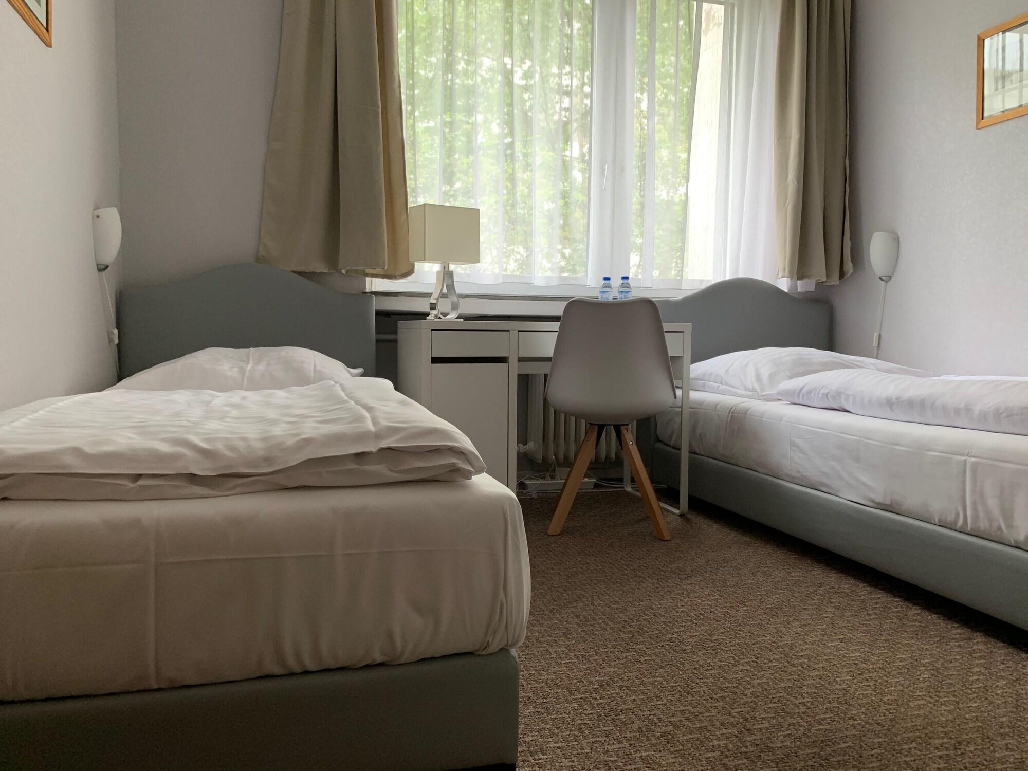 Hotel Berg Kolín nad Rýnem Exteriér fotografie