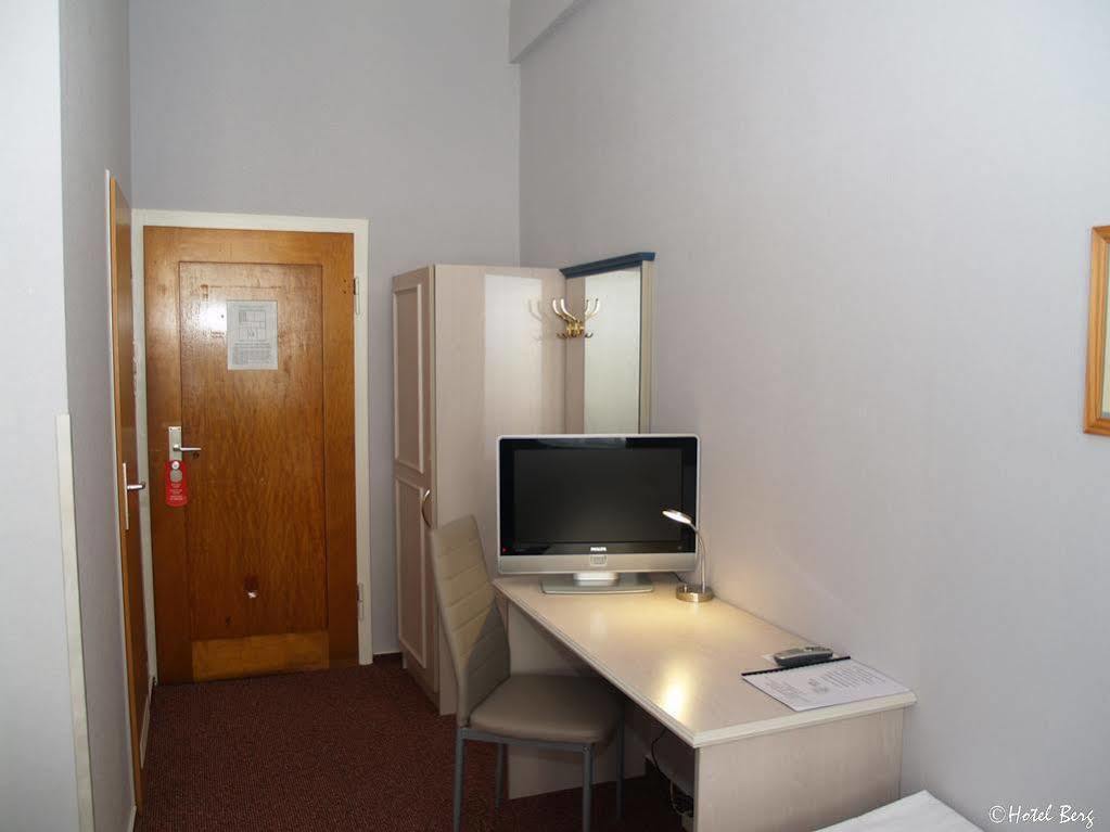 Hotel Berg Kolín nad Rýnem Exteriér fotografie