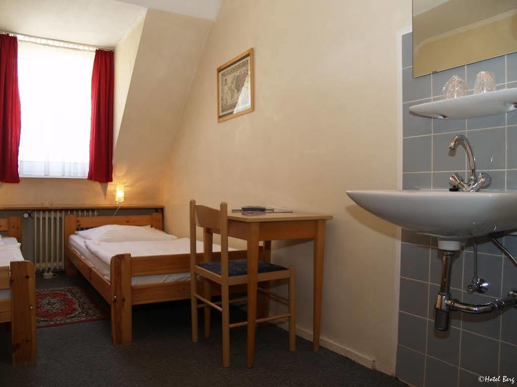 Hotel Berg Kolín nad Rýnem Exteriér fotografie