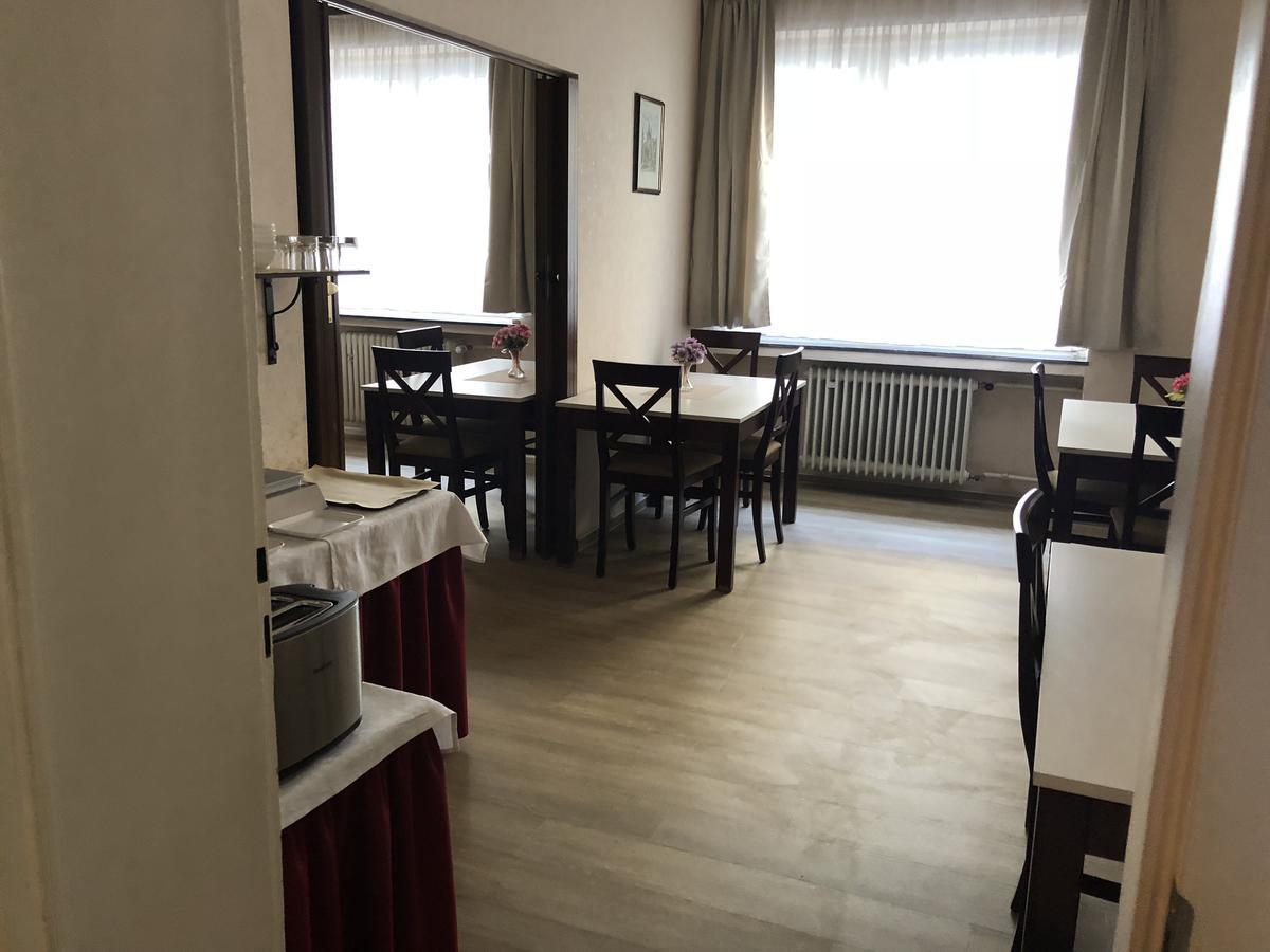 Hotel Berg Kolín nad Rýnem Exteriér fotografie